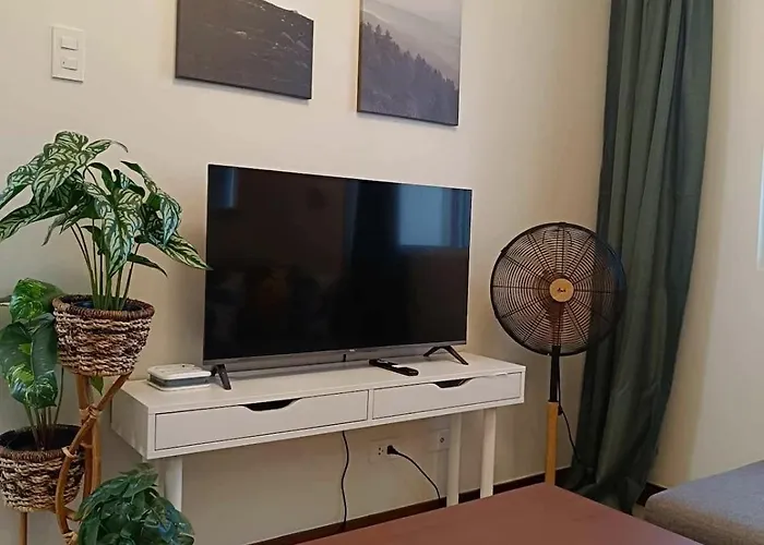 Heaven45 - 2br Spacious With View And Netflix Near Naia, Moa, Makati And 4-6pax