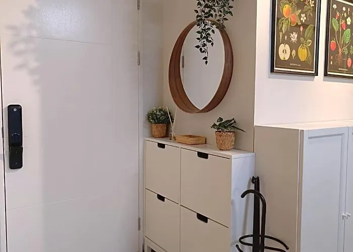 Heaven45 - 2br Spacious With View And Netflix Near Naia, Moa, Makati And 4-6pax Appartamento Manila