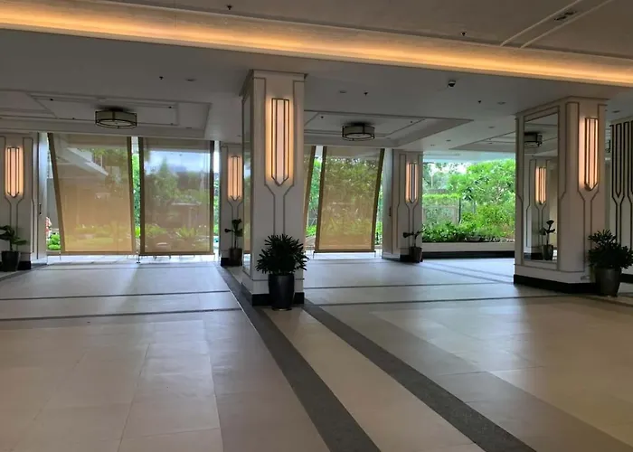 Heaven45 - 2br Spacious With View And Netflix Near Naia, Moa, Makati And 4-6pax