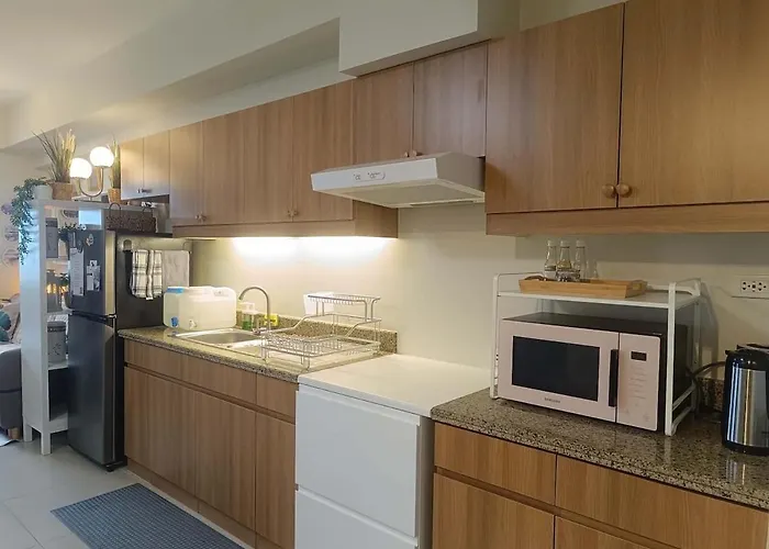 Heaven45 - 2br Spacious With View And Netflix Near Naia, Moa, Makati And 4-6pax Appartamento