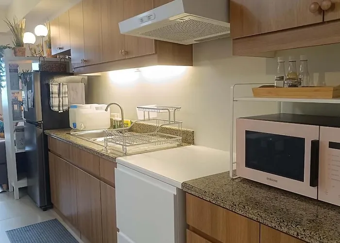 Heaven45 - 2br Spacious With View And Netflix Near Naia, Moa, Makati And 4-6pax Appartamento Manila
